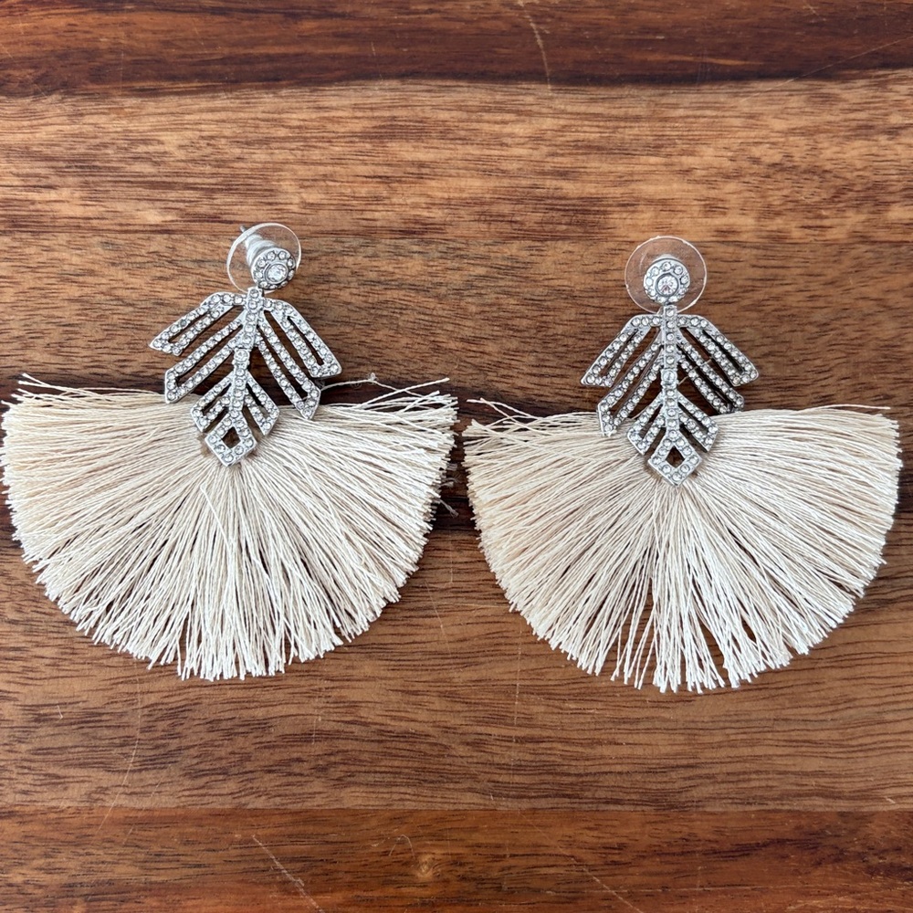 Set of 2 Express Statement Earrings - Picture 3 of 6
